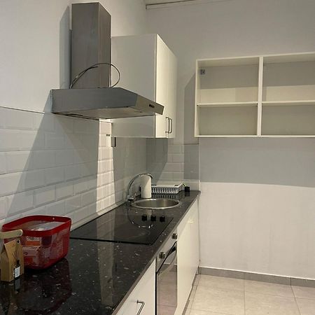 Habitacion Para Tu Estadia Corta En Bcn Apartment Barcelona Bagian luar foto