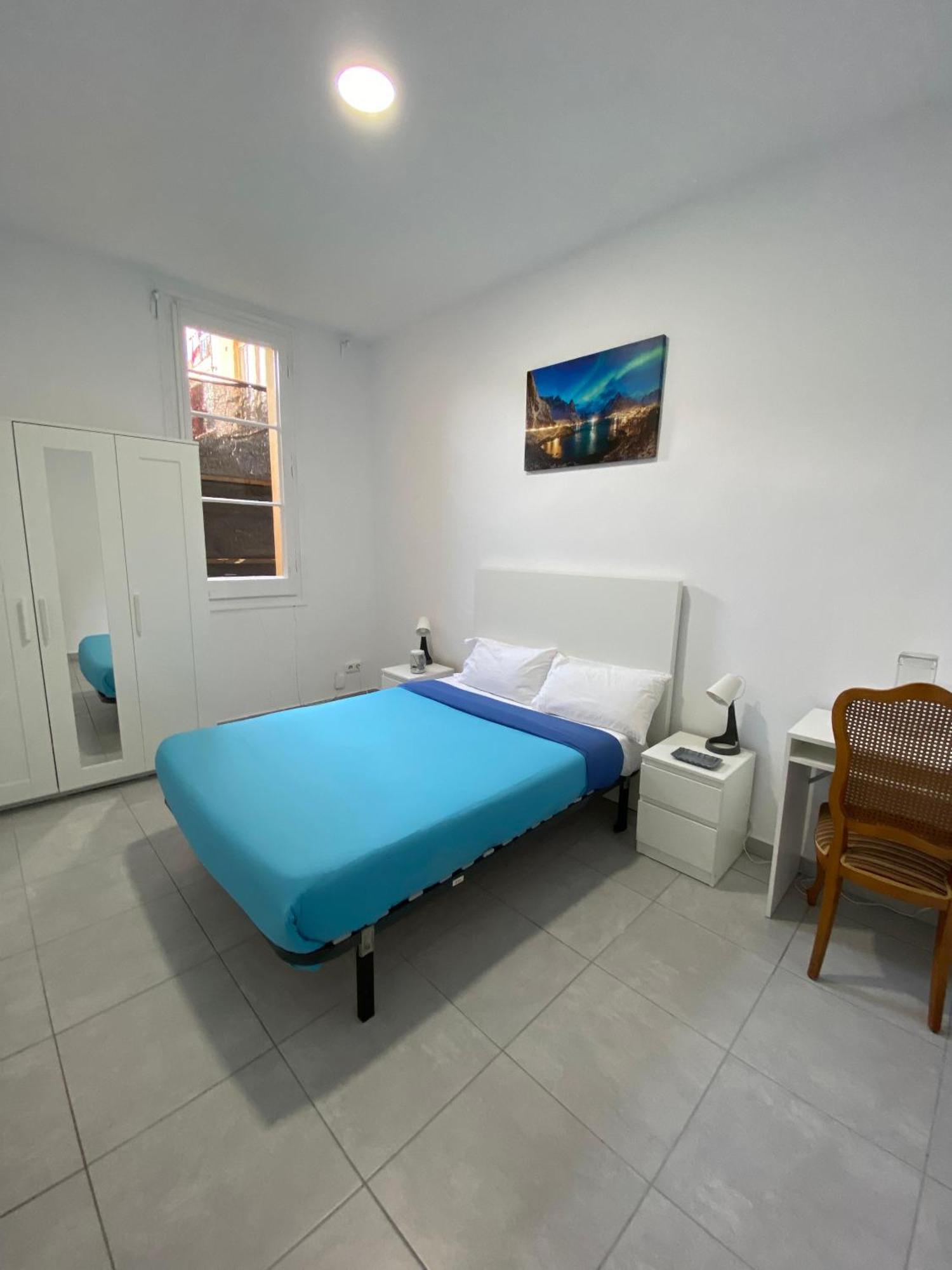 Habitacion Para Tu Estadia Corta En Bcn Apartment Barcelona Bagian luar foto